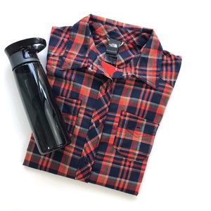 North Face Red Plaid Outdoor Button Down Shirt L